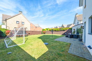 Photo 5- click for photo gallery